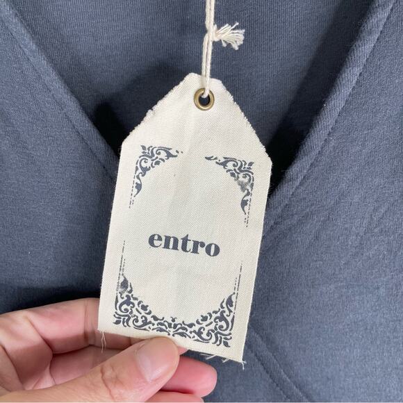 NWT Entro gray red floral embroidered stretch cross front midi dress medium - Picture 6 of 8